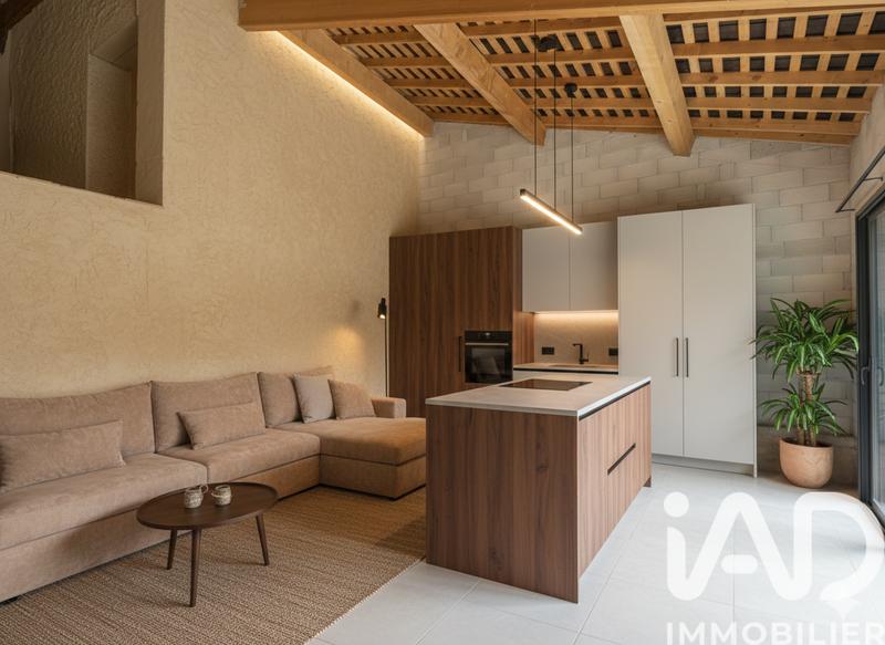 Maison - 230 m² - 7 pièces