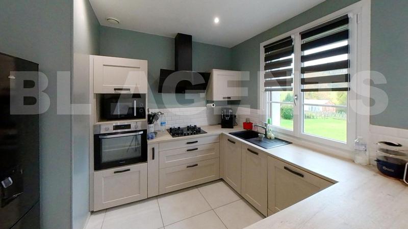 Maison traditionnelle - 132 m² - 5 pièces