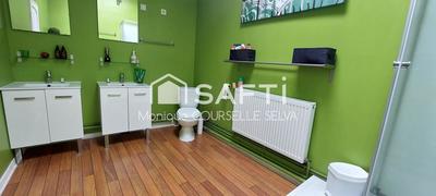 Maison - 221 m² - 11 pièces