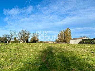 Terrain constructible - 1 200 m²