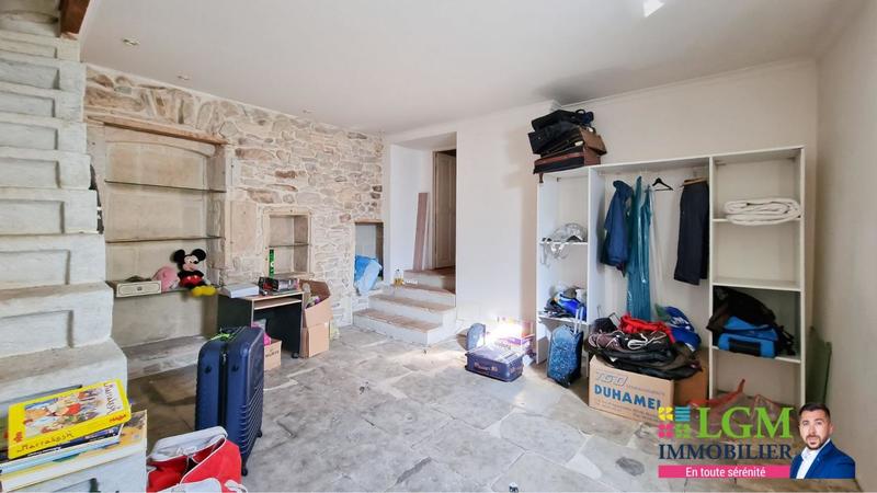Maison - 345 m² - 8 pièces