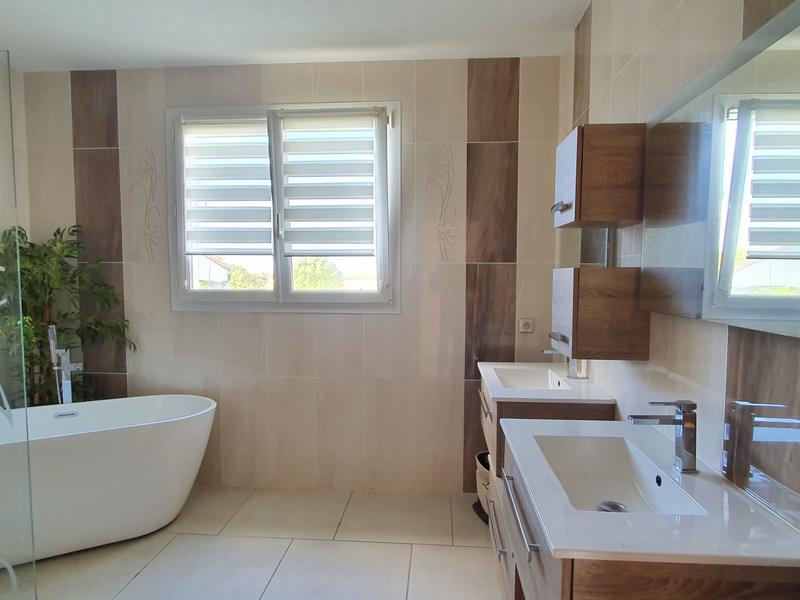 Maison traditionnelle - 120 m² - 4 pièces