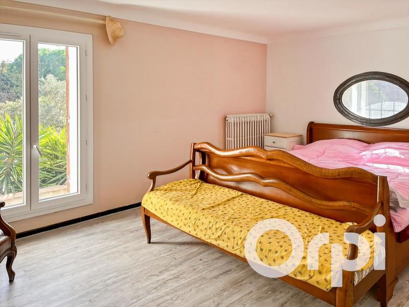 Mas - 270 m² - 8 pièces