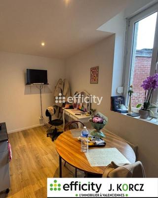 Maison - 74 m² - 6 pièces