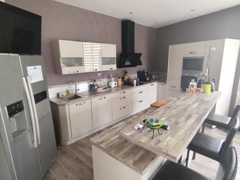 Maison - 305 m² - 9 pièces