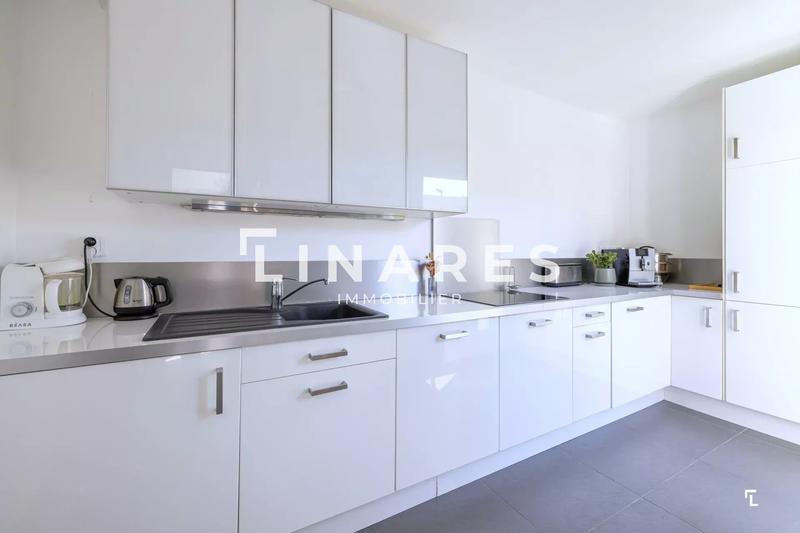 Appartement - 94 m² - 4 pièces