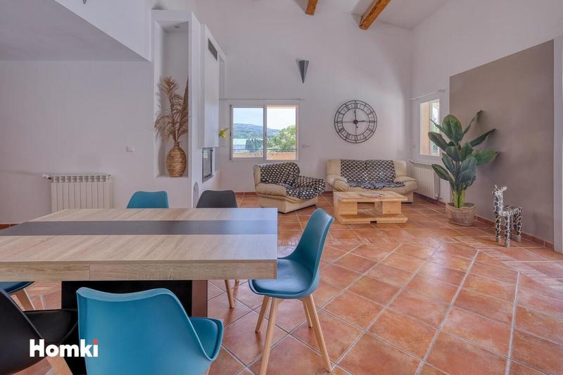 Villa - 178 m² - 6 pièces