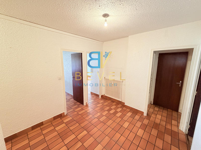 Appartement - 99 m² - 5 pièces