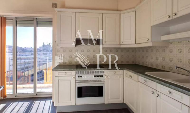 Appartement - 104 m² - 3 pièces