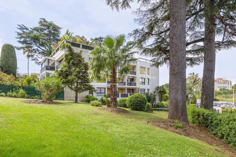 Appartement - 91 m² - 3 pièces