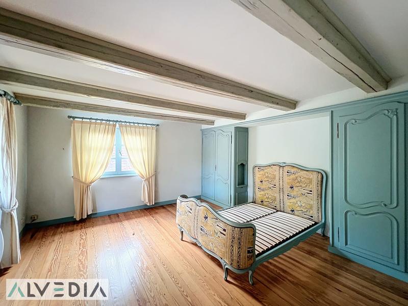 Maison ancienne - 240 m² - 7 pièces