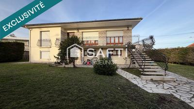 Maison - 210 m² - 6 pièces