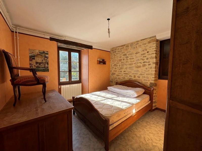 Maison en pierre - 206 m² - 8 pièces