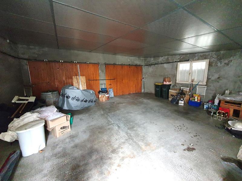 Maison - 180 m² - 8 pièces