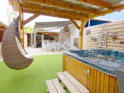 Propriété - 147 m² - 7 pièces