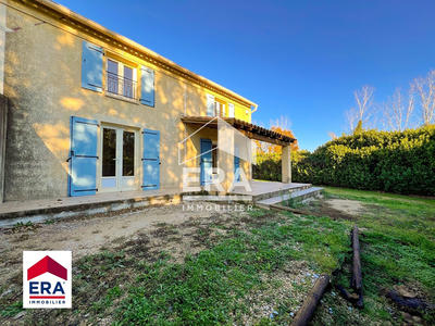 Maison - 104 m² - 4 pièces