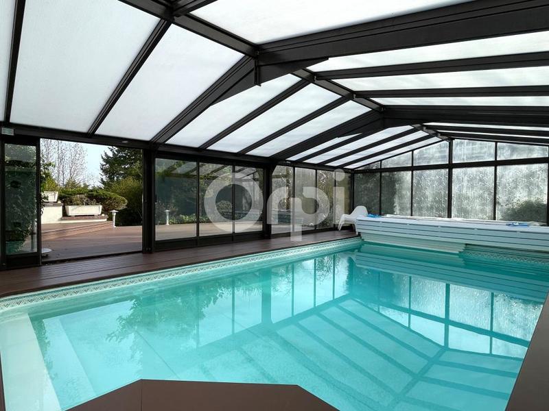 Maison - 162 m² - 5 pièces