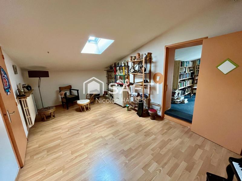 Maison - 254 m² - 13 pièces