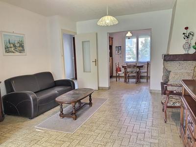 Maison - 93 m² - 4 pièces