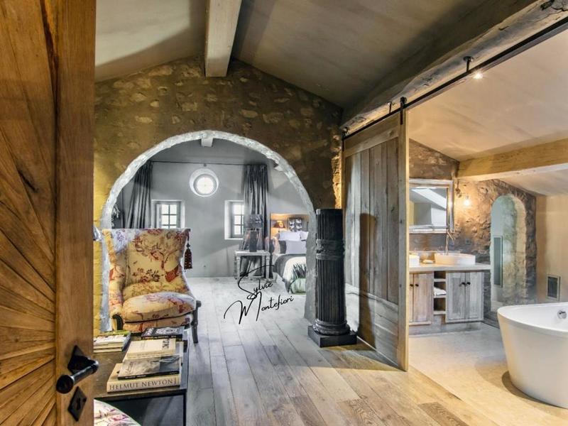 Maison de maîtres - 700 m² - 15 pièces