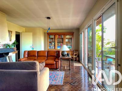 Maison - 230 m² - 10 pièces