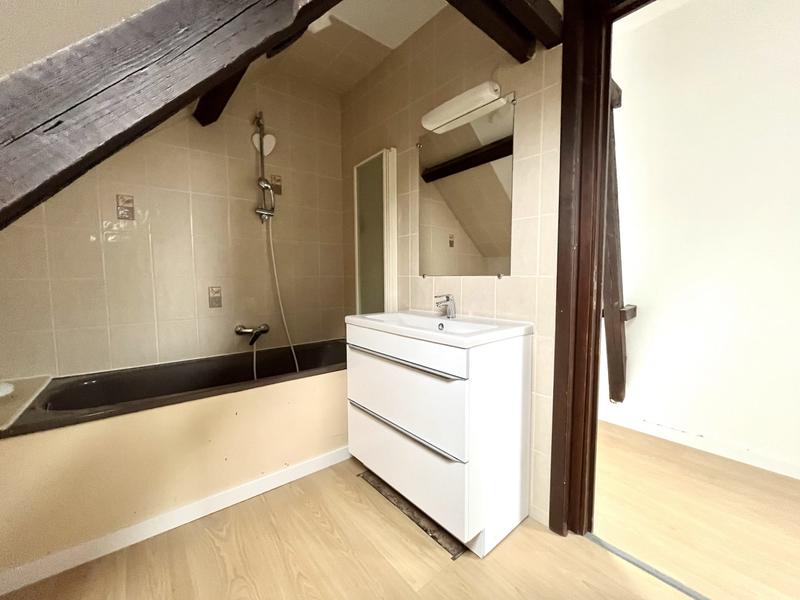 Appartement - 88 m² - 2 pièces