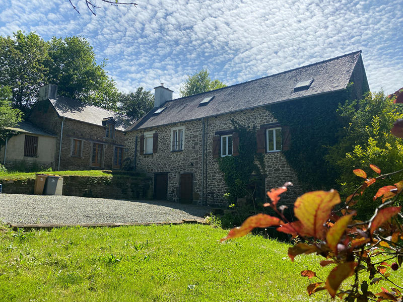 Maison - 224 m² - 7 pièces