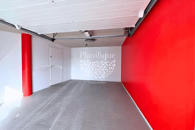 Maison - 306 m² - 7 pièces