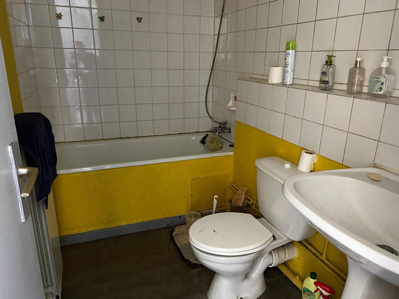 Maison - 111 m² - 8 pièces