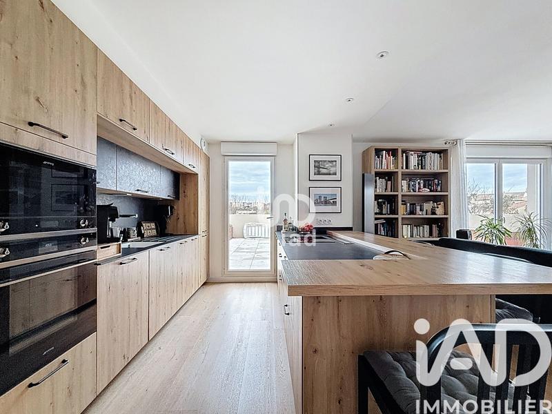 Appartement - 96 m² - 4 pièces