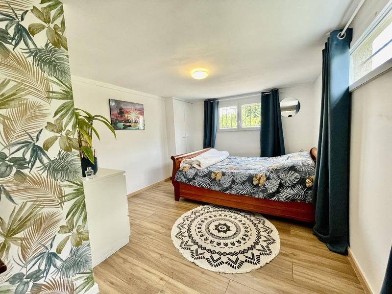 Maison - 180 m² - 5 pièces