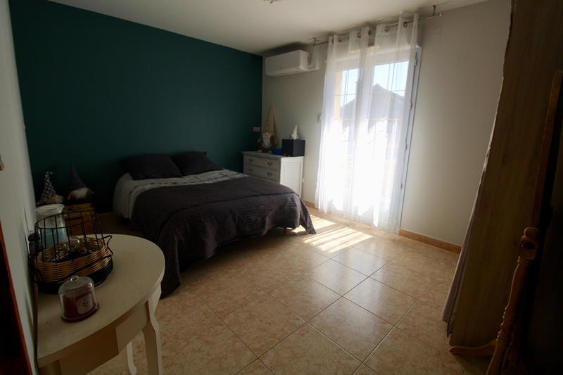 Maison - 210 m² - 7 pièces