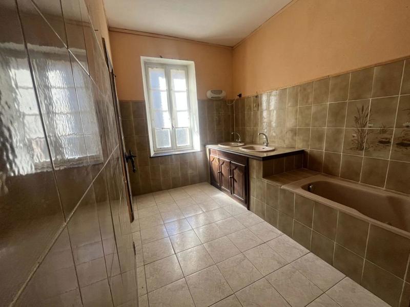 Maison - 200 m² - 5 pièces