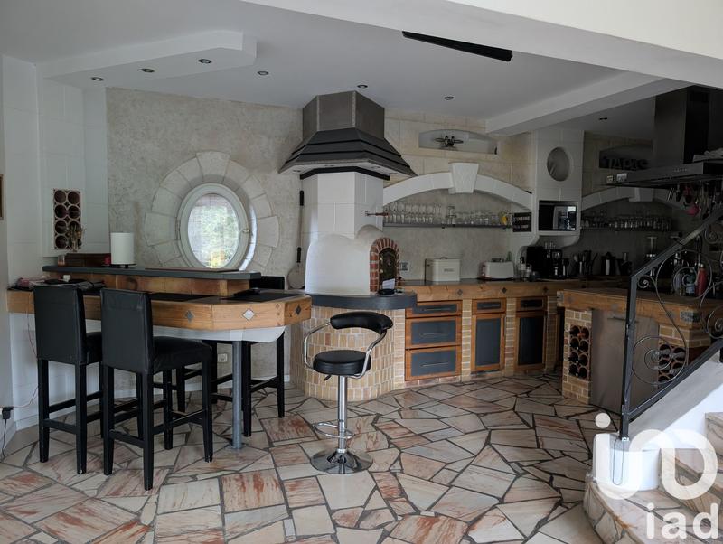 Maison - 185 m² - 6 pièces