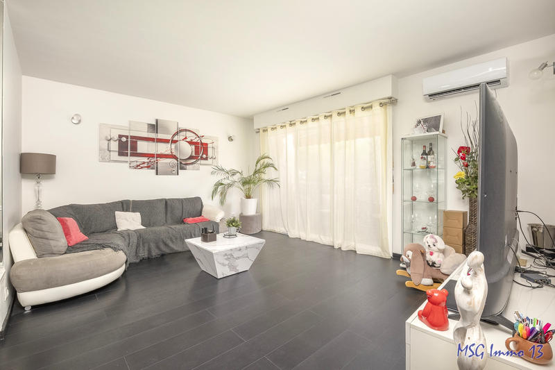 Appartement - 80 m² - 4 pièces