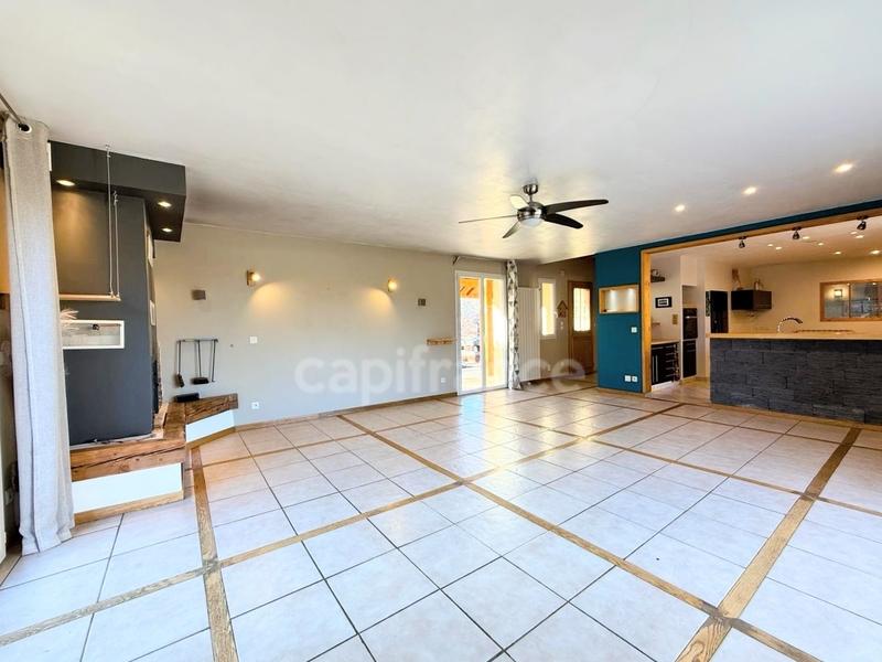 Maison - 211 m² - 9 pièces