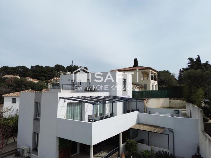 Maison - 128 m² - 5 pièces