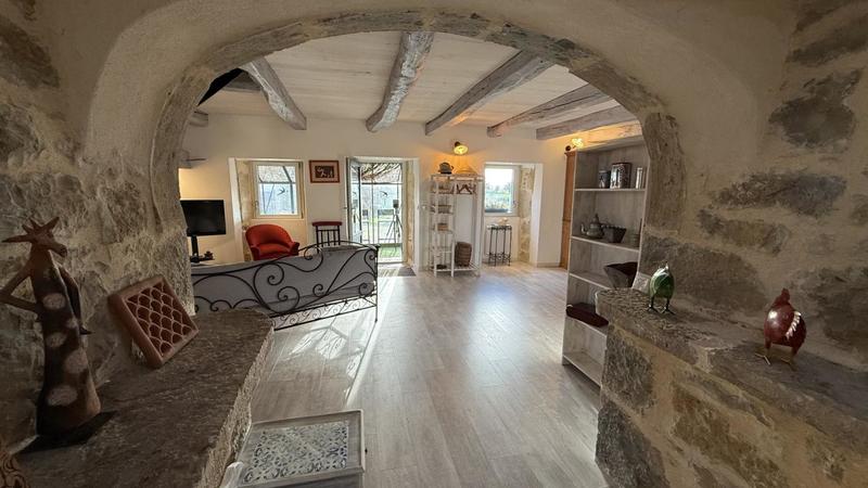 Maison - 238 m² - 10 pièces