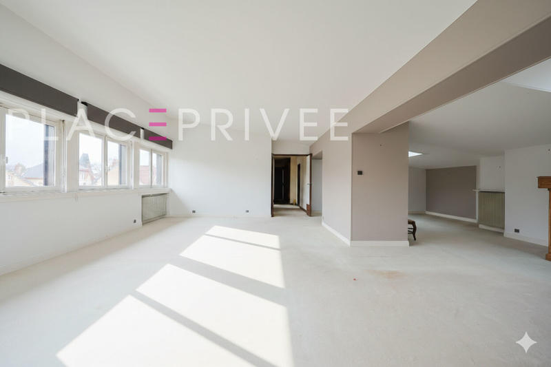 Appartement - 144 m² - 3 pièces