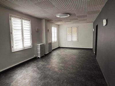 Maison - 315 m² - 14 pièces