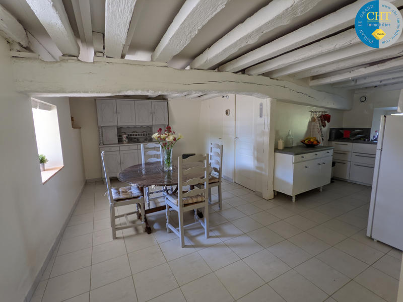 Maison - 228 m² - 12 pièces