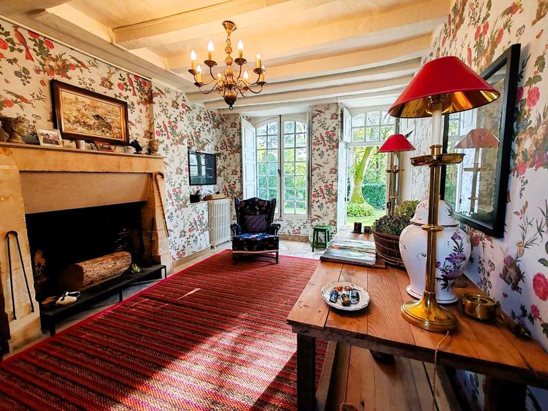 Maison - 422 m² - 10 pièces