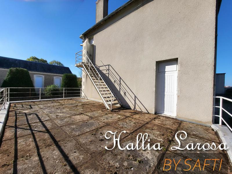 Maison - 275 m² - 8 pièces