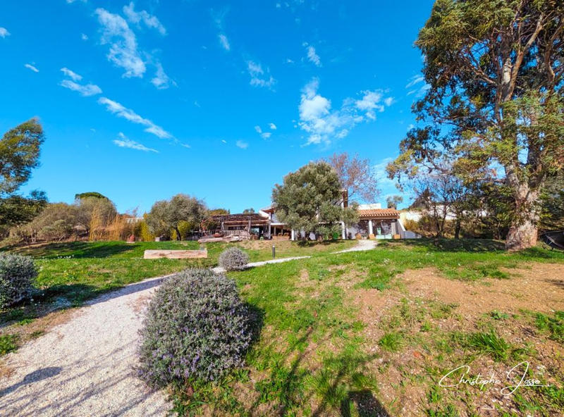 Villa - 231 m² - 5 pièces