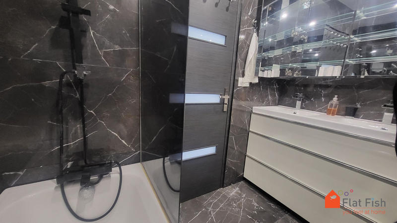 Appartement - 82 m² - 4 pièces