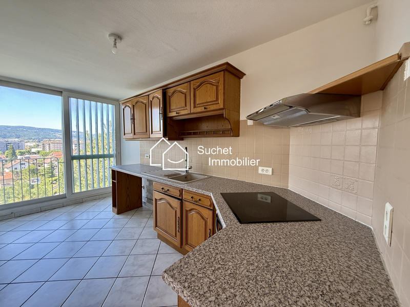 Appartement - 80 m² - 4 pièces