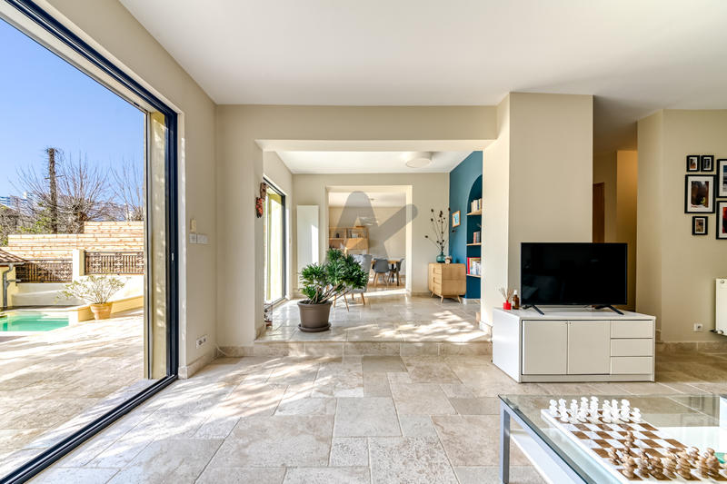 Maison - 164 m² - 7 pièces