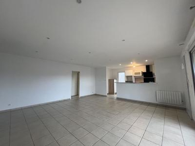 Maison - 88 m² - 4 pièces