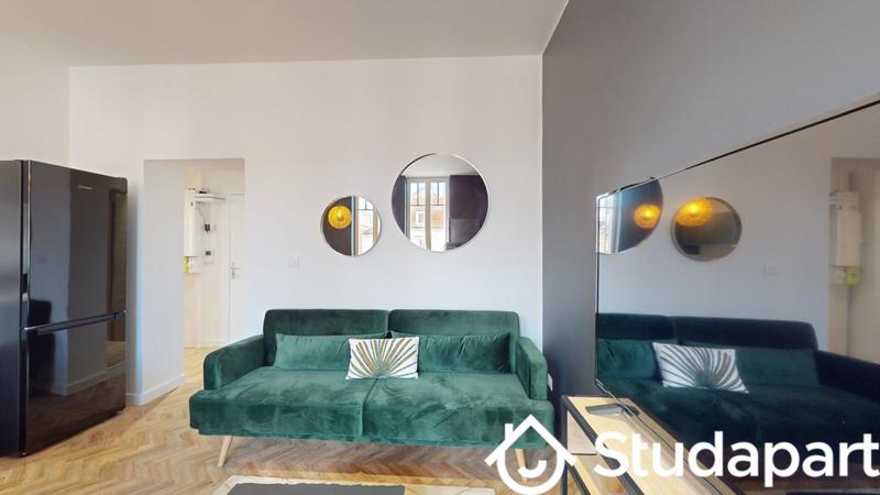 Chambre - 11 m² - 1 pièce