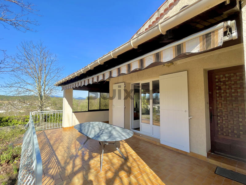 Maison - 135 m² - 6 pièces